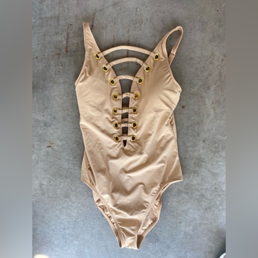 Bleu Rod Beattie- 1 piece Size 8 NWT